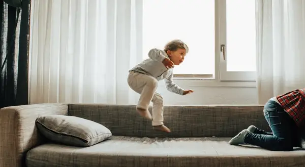 Objawy dziecka sensorycznego – jak rozpoznać zaburzenia i pomóc dziecku