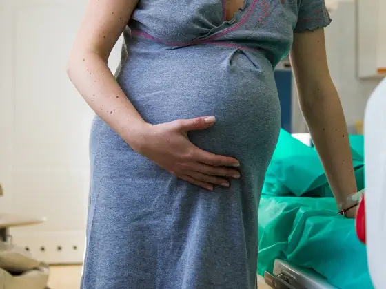 Szyjka 3 cm – co to oznacza dla porodu i zdrowia w ciąży?
